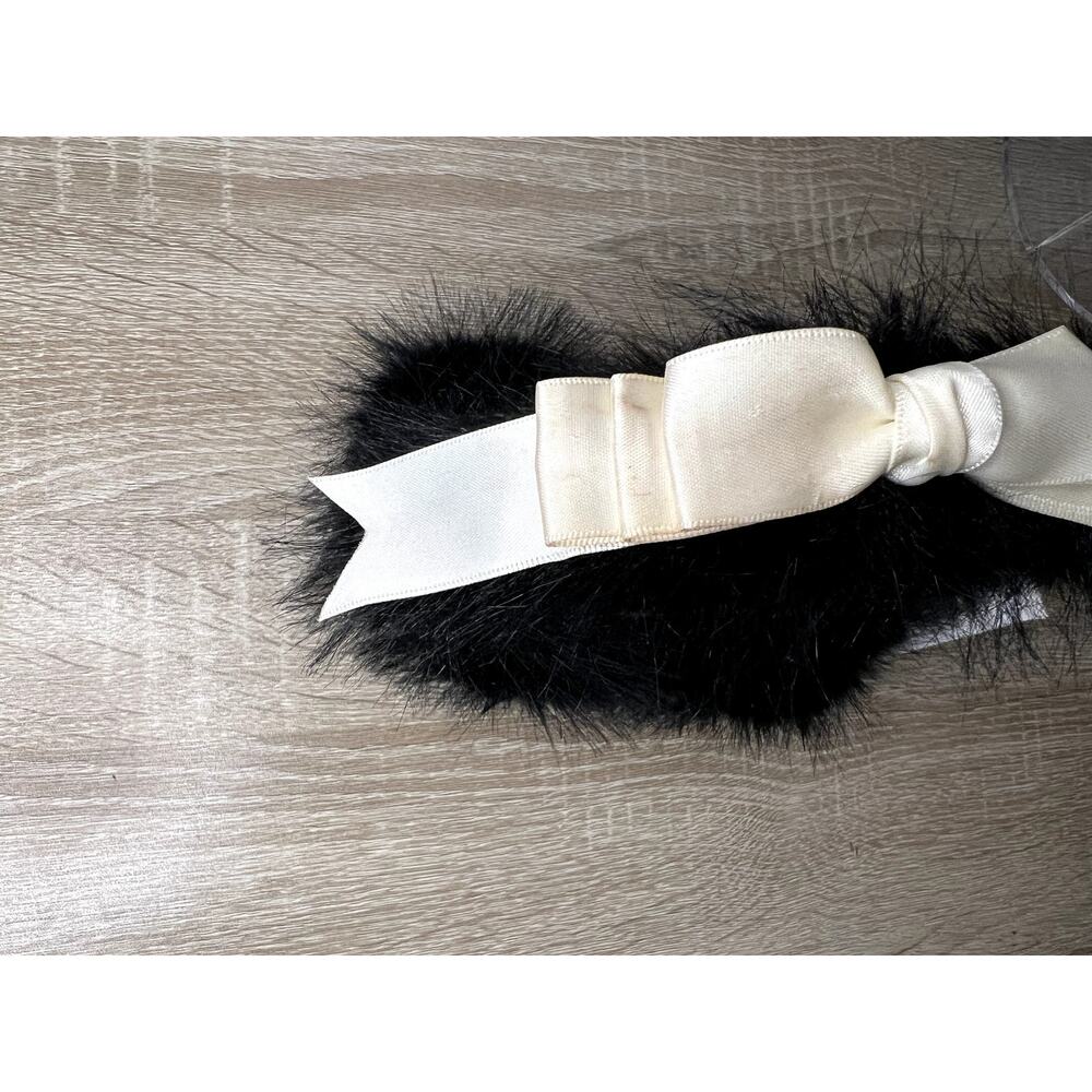 URBAN Bow Earmuffs Faux fur NWT (B60204) - Picture 5 of 6